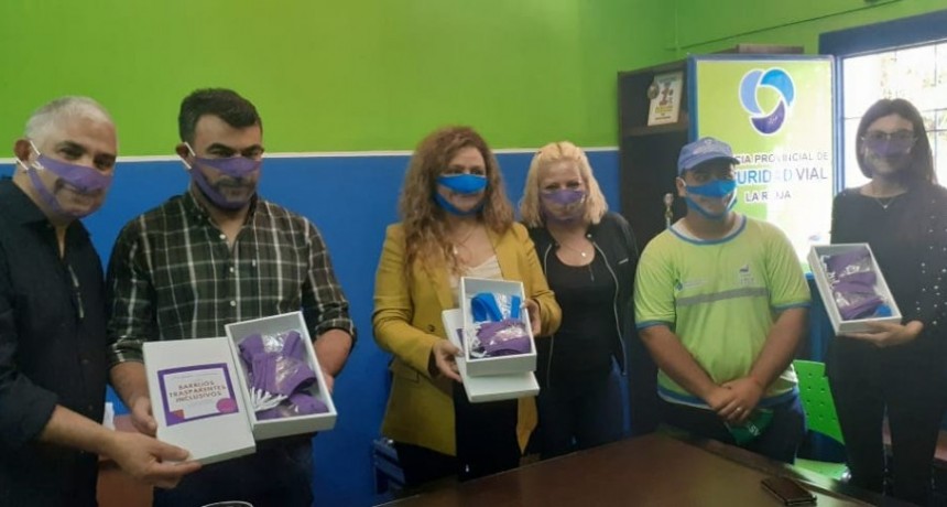 Entregaron barbijos inclusivos a seguridad vial