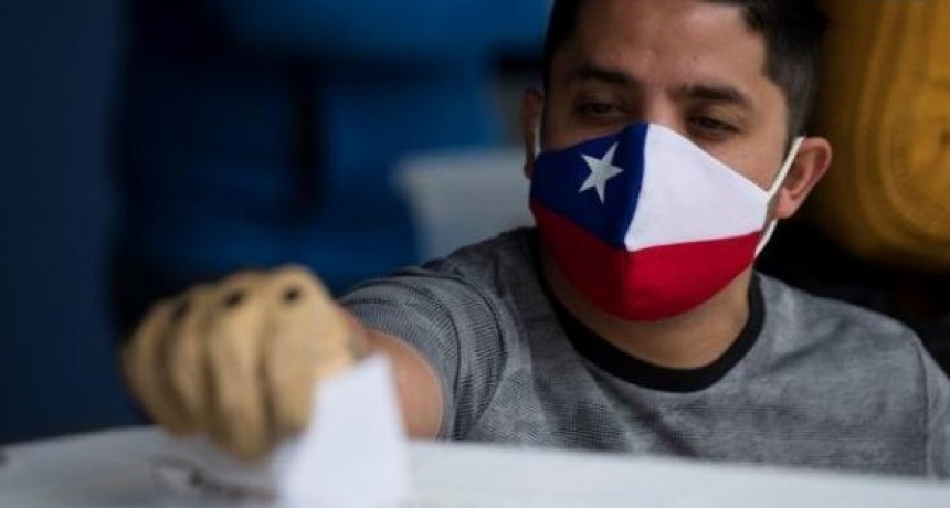 Los chilenos aprobaron por amplia mayoría la redacción de una nueva Constitución