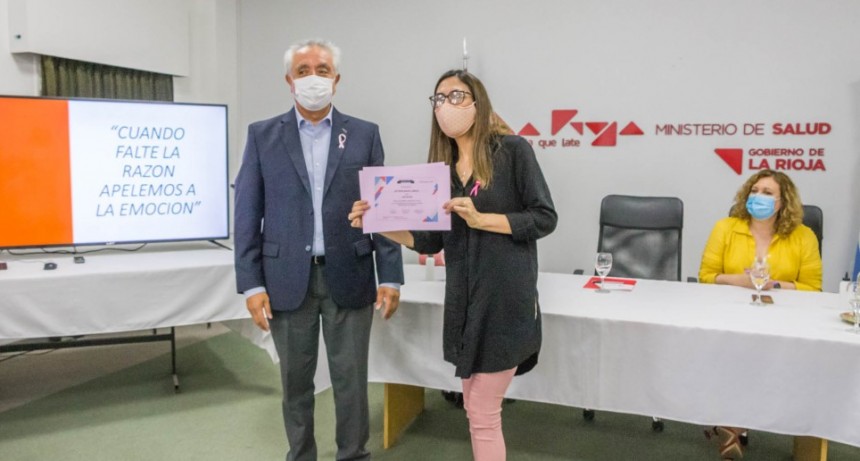 Salud entregó certificados del curso “La salud de los mayores va a tu casa”