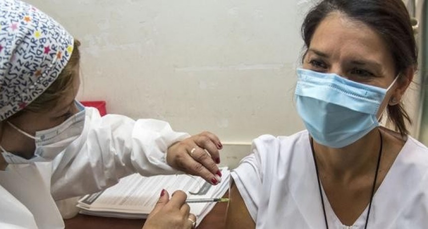La mitad de la población argentina completó su esquema de vacunación con dos dosis