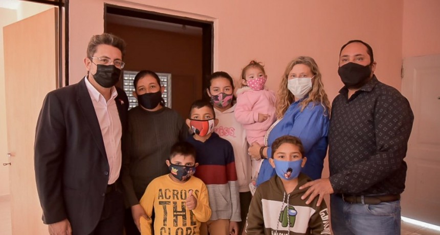 Entrega de viviendas en Chilecito 