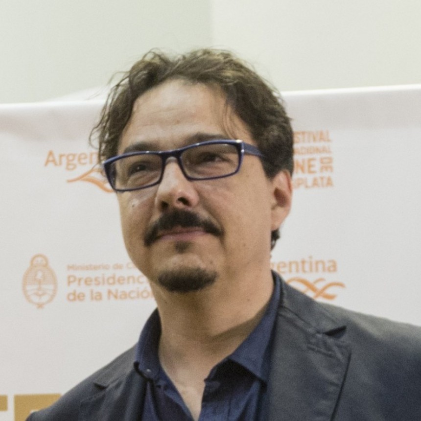 Internaron a Fernán Mirás por un aneurisma cerebral