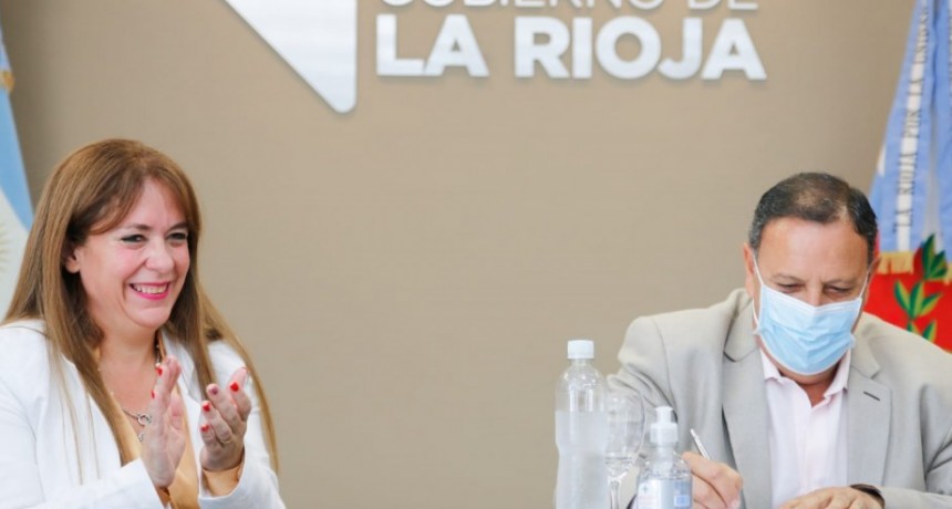 El gobierno provincial firmó convenio para facilitar el acceso al ejercicio del derecho de identidad