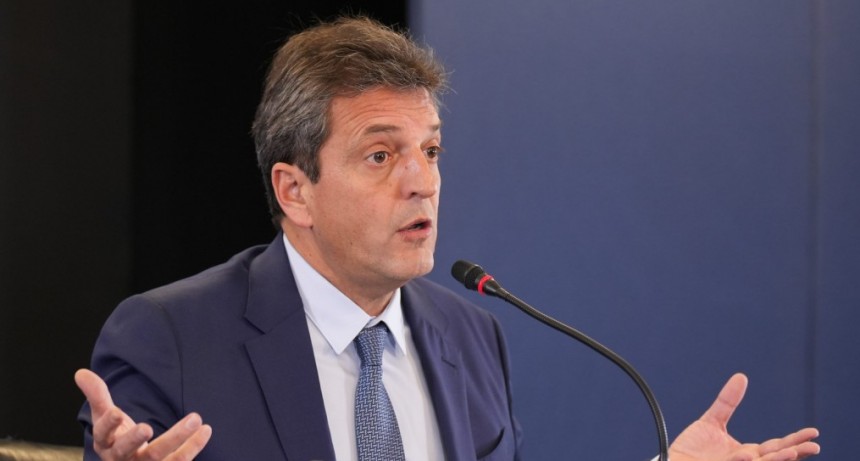 “A partir del mes que viene quienes cobran hasta $ 330.000 no pagarán ganancias”