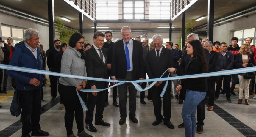 Perczyk aseguró que las universidades “son parte de la solución de la Argentina” al inaugurar aulas en Río Cuarto