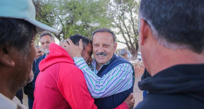 Quintela inauguró obras y entregó inmuebles para productores de la zona del Valle del Bermejo