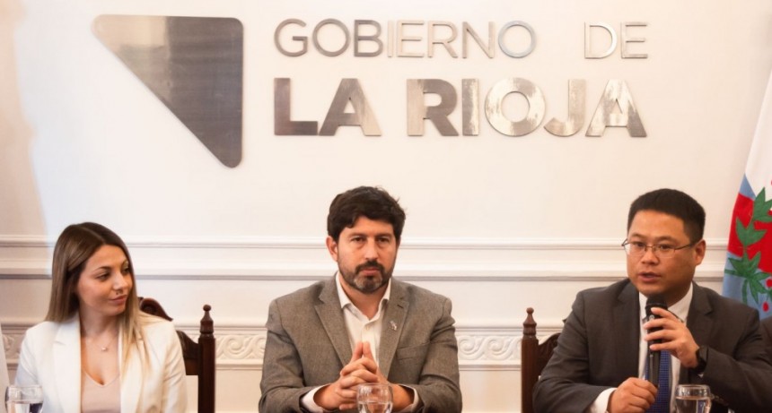  La Rioja firmó un acuerdo con la empresa Huawei de capacitación, becas y pasantías para estudiantes
