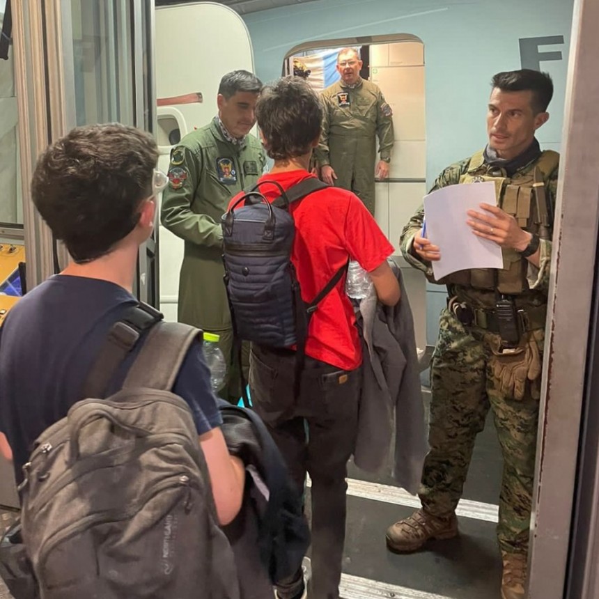 Este viernes fueron trasladados 197 argentinos desde Tel Aviv a Roma y ya son 246 evacuados