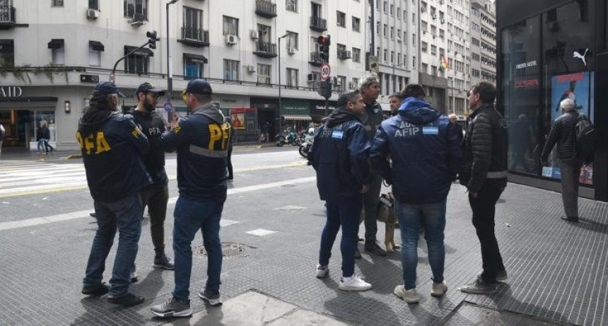 Massa se reunió con equipos de AFIP y Aduana por los recientes allanamientos a financieras
