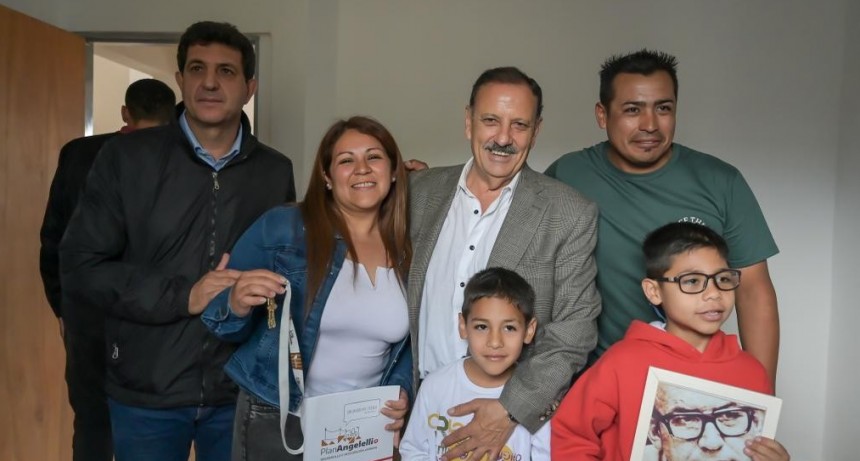   Quintela: “Reivindicando el legado de Angelelli, vamos tratando de resolver los problemas de aquellas familias que más lo necesitan”