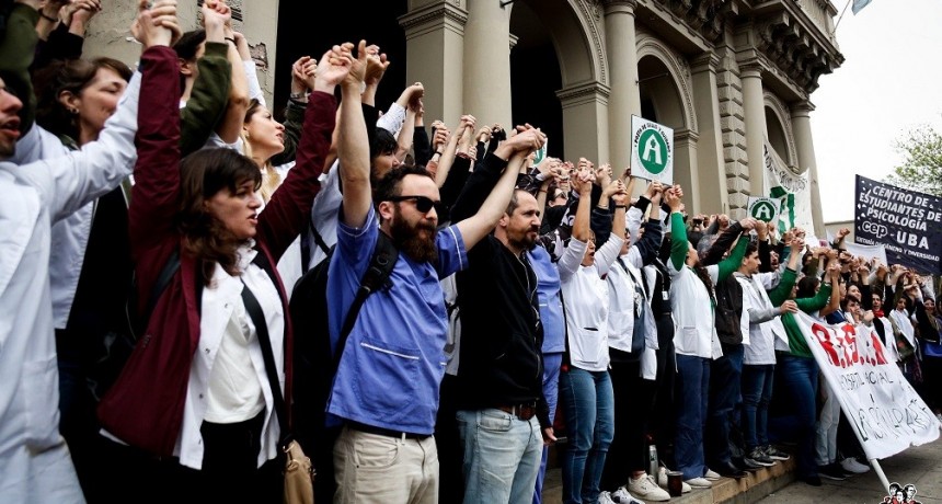 El Gobierno dio marcha atrás y el Hospital Bonaparte no cerrará sus puertas