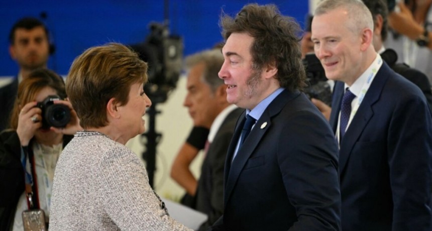 Por políticas del FMI, Argentina se beneficia con reducción de deuda