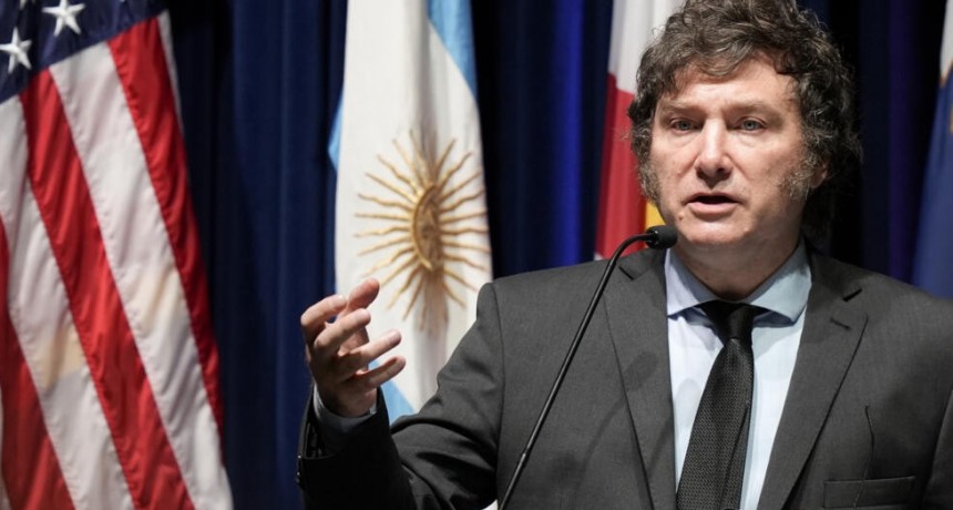 Milei se diferenció de Villaruel y pidió sepultar al Kirchnerismo