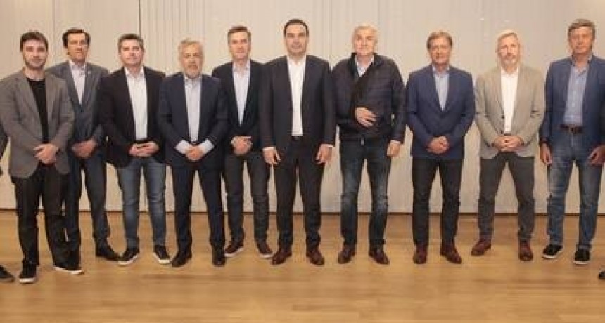 Milei convocó a los gobernadores de Juntos por el Cambio para discutir el Presupuesto 2025