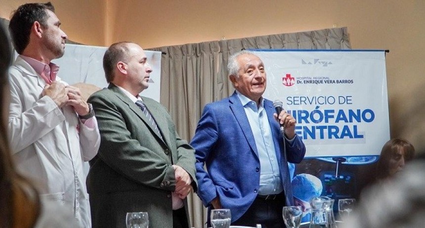  Capacitaron a profesionales del Hospital Vera Barros en Hernioplastía Inguinal