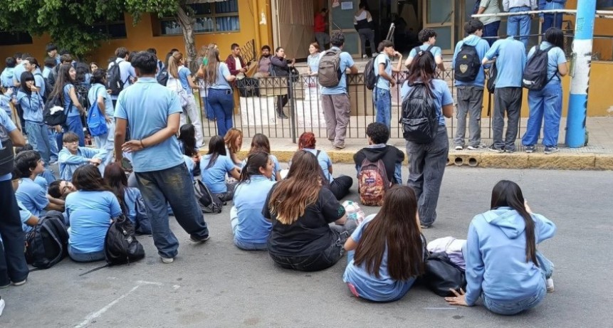 “La escuela no se limita solo a la acción disciplinaria, tiene la responsabilidad de intervenir, contener y prevenir”