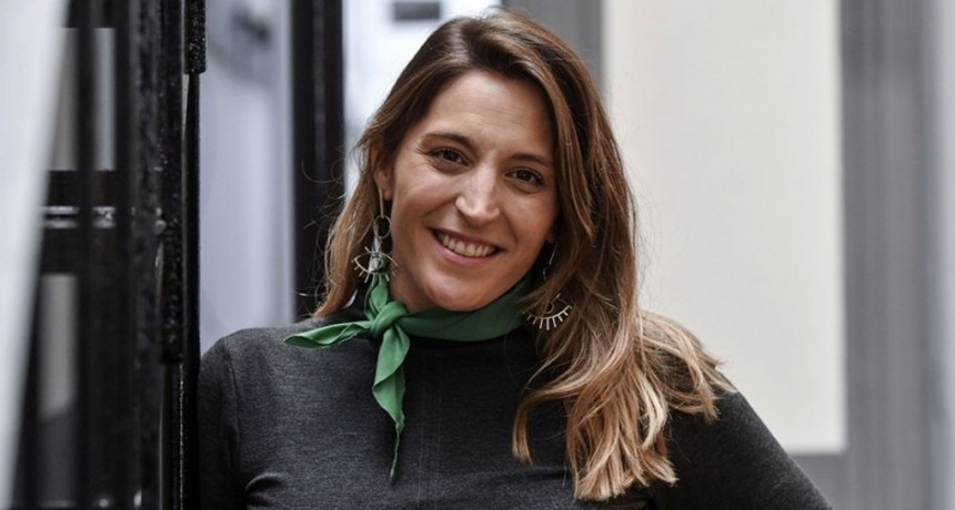 Castañeira acusó a Bullrich de 