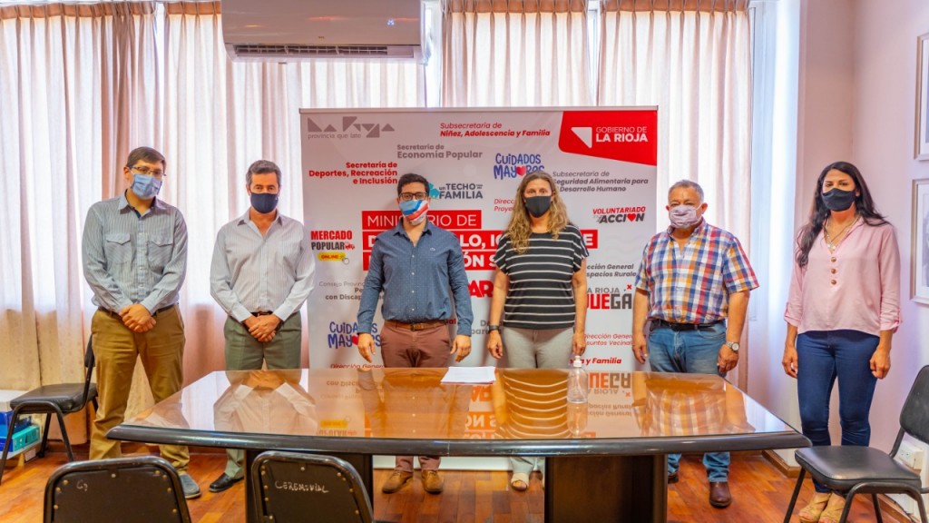 Acuerdan planes de pago a deudores en situación de vulnerabilidad social