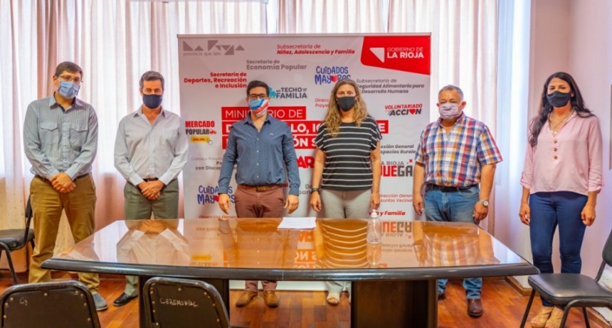 Acuerdan planes de pago a deudores en situación de vulnerabilidad social