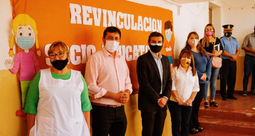 Educación: Martínez puso en marcha la presencialidad en Villa Castelli y Vinchina