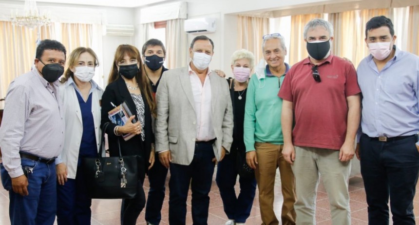 Quintela estableció una mesa de diálogo con los gremios de Salud 