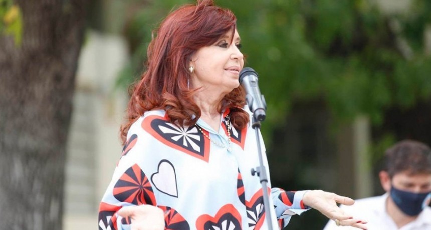 La Vicepresidenta continúa internada con “una buena evolución clínica”