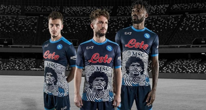 Nápoli usará una camiseta especial en honor a Maradona