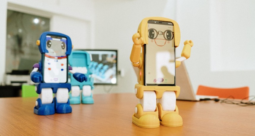 La Rioja producirá el primer robot educativo y social en Argentina