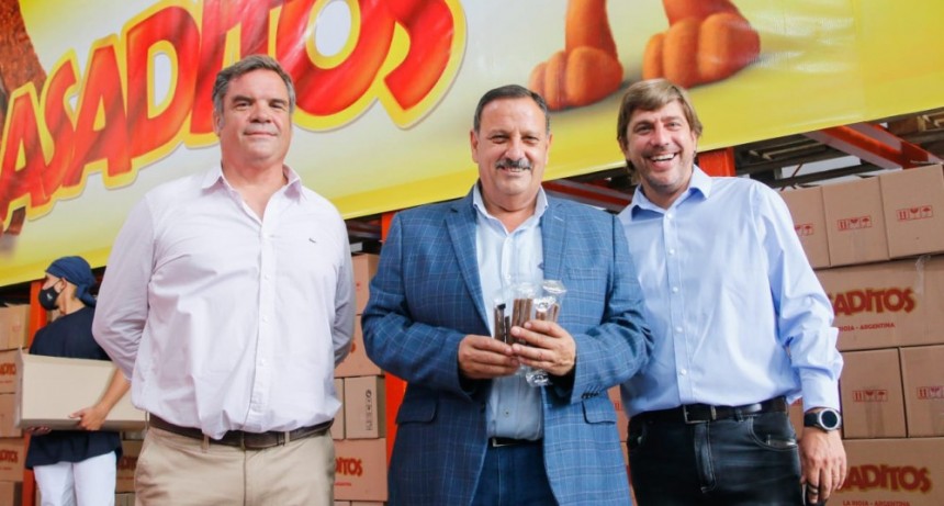 Quintela encabezó la puesta en marcha de la fábrica “El Gran Chef de las Mascotas” 