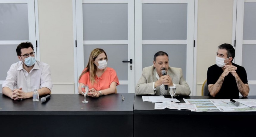 ​Quintela anunció un plan de remodelación urbana para el micro y macrocentro de Capital 