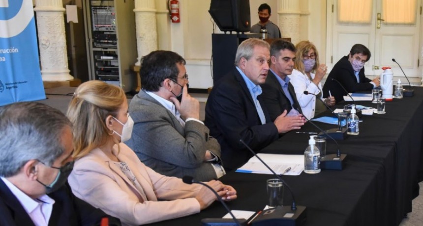 Perczyk: “La conectividad es una política prioritaria para todo el sistema educativo y para la sociedad”