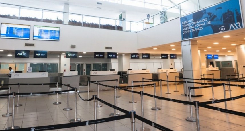 El Gobierno dispuso la apertura del aeropuerto de Rosario y 4 pasos en Neuquén como corredores seguros