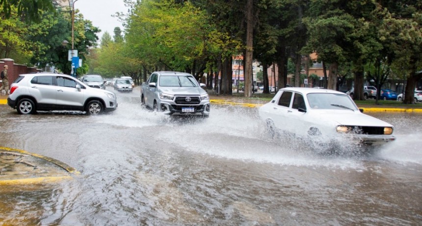 El Servicio Meteorológico emitió avisos por fuertes tormentas en seis provincias