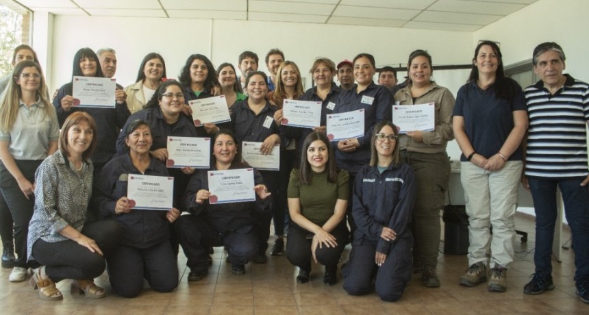 Egresadas del Programa Constructoras realizaron un entrenamiento en la fábrica Serrano S.A