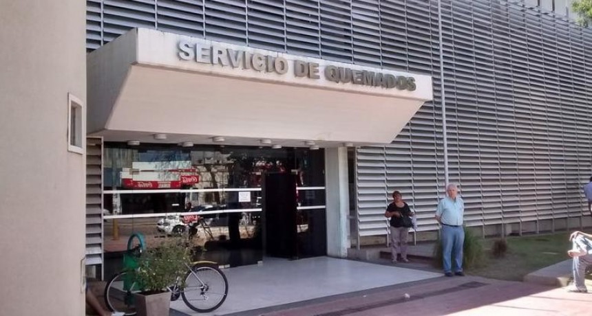 Insólito: Intentaba limpiar un instrumento musical con nafta y sufrió graves quemaduras