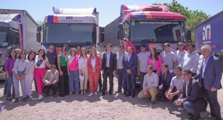 Quintela y Wado De Pedro inauguraron instalaciones de Expreso Diemear y Firma Reynoso