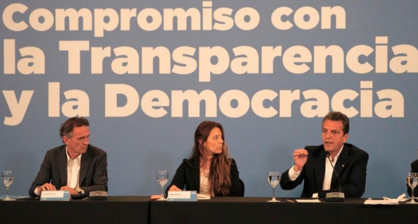 Massa quiere que la oposición maneje la Oficina Anticorrupción