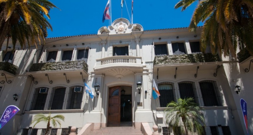 Funcionarios del gobierno local pusieron a disposición sus renuncias