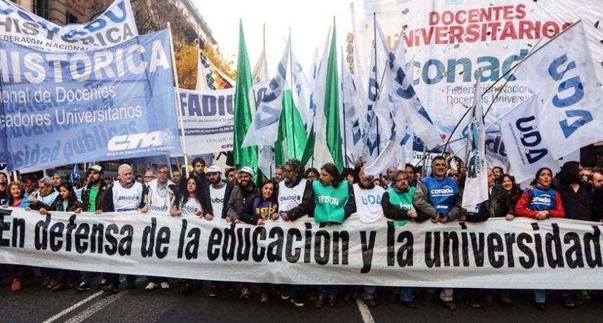 Noviembre universitario