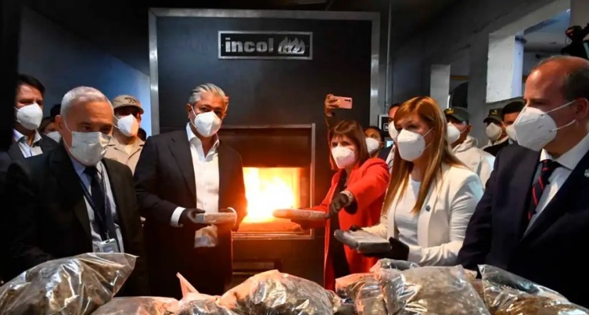 Quemaron casi 800 kilos de cocaína en Neuquén