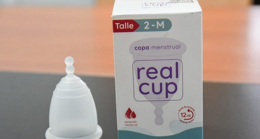 Gobierno distribuye copa menstrual para mejorar la salud de mujeres