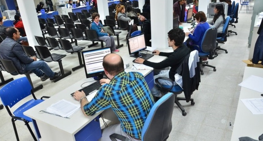 El Gobierno oficializó un nuevo aumento para los trabajadores del Estado