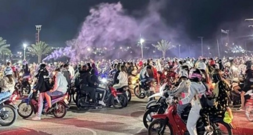 Fuerte operativo policial dejó 141 motos secuestradas y 18 personas detenidas en la capital