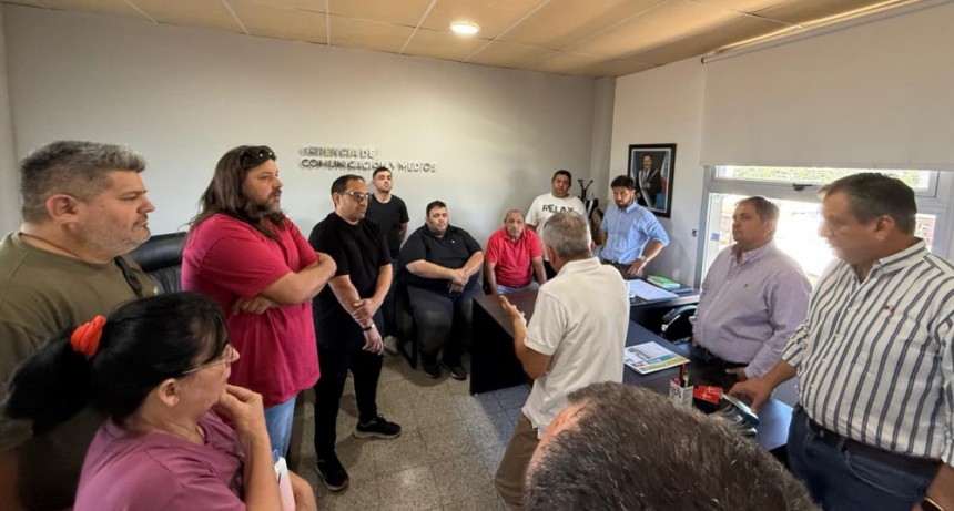 El intendente Armando Molina se reunio con taxistas