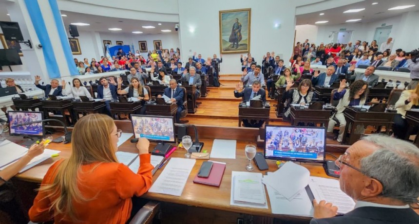 Teresita Madera tomará juramento a los 18 nuevos legisladores provinciales