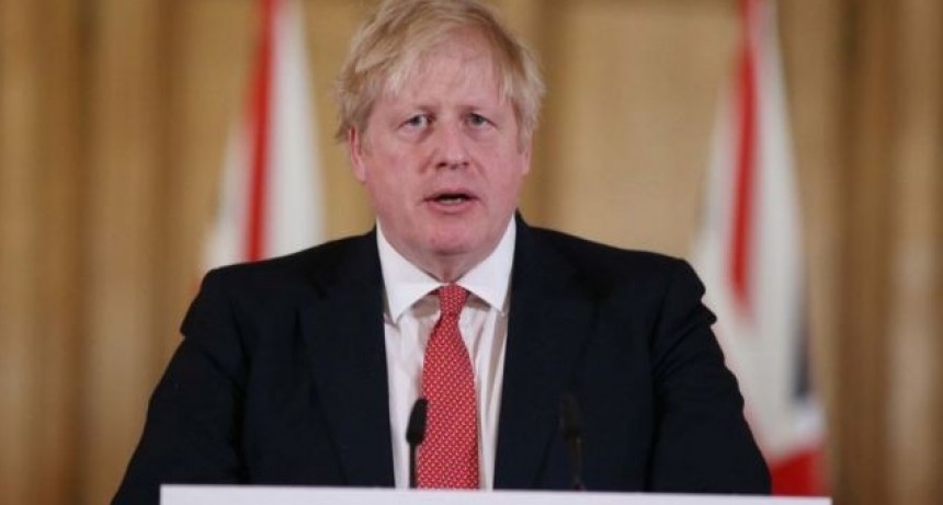  Boris Johnson ordena el aislamiento de Londres por una nueva cepa de COVID-19