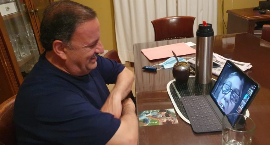 Quintela participó de encuentro de 