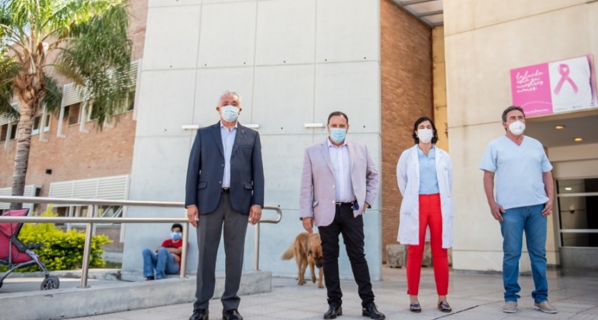 COVID-19:  Quintela acompañó el inicio de la vacunación en la provincia