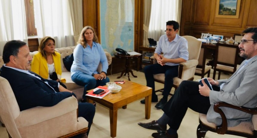 Quintela se reunió con Wado de Pedro quien mostró su acompañamiento a la provincia en distintos temas 