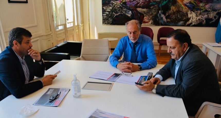 Quintela acordó con autoridades nacionales la necesidad de crear un fondo hídrico para fomentar la producción 